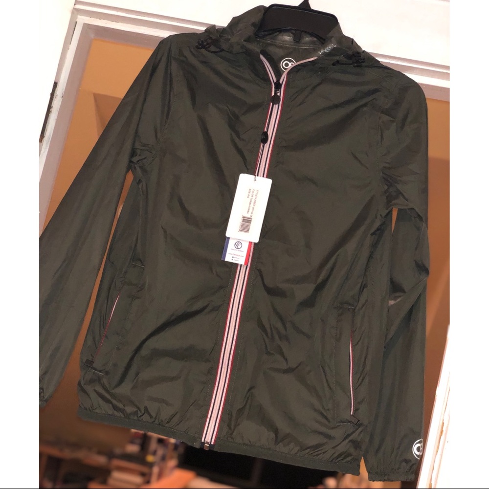 08 Lifestyle Rain Coat